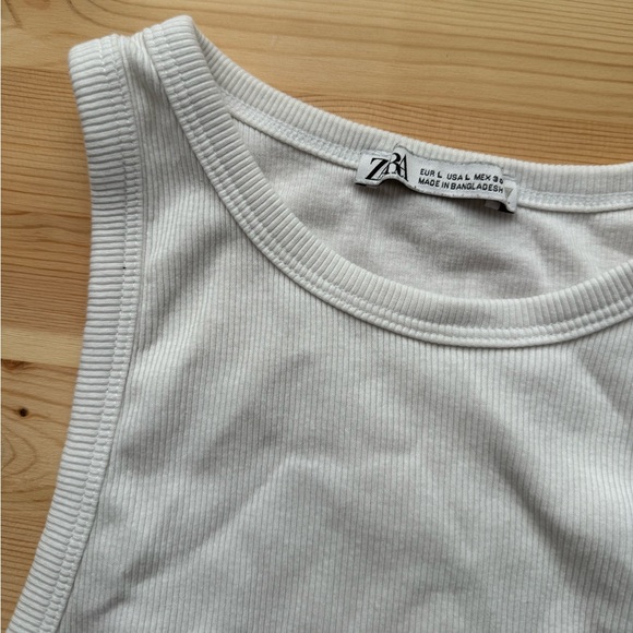 Zara Racerback Tank - Picture 4 of 7